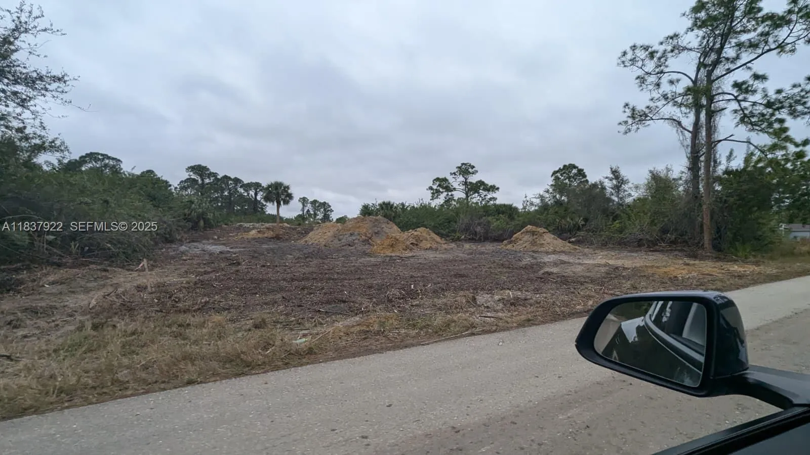 View details of listing 146 Genoa Avenue S, Lehigh Acres, FL 33974 Lehigh Acres with MLS#