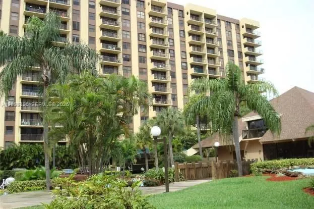 View details of listing 1470 NE 123rd Street A1006, North Miami, FL 33161 North Miami with MLS#