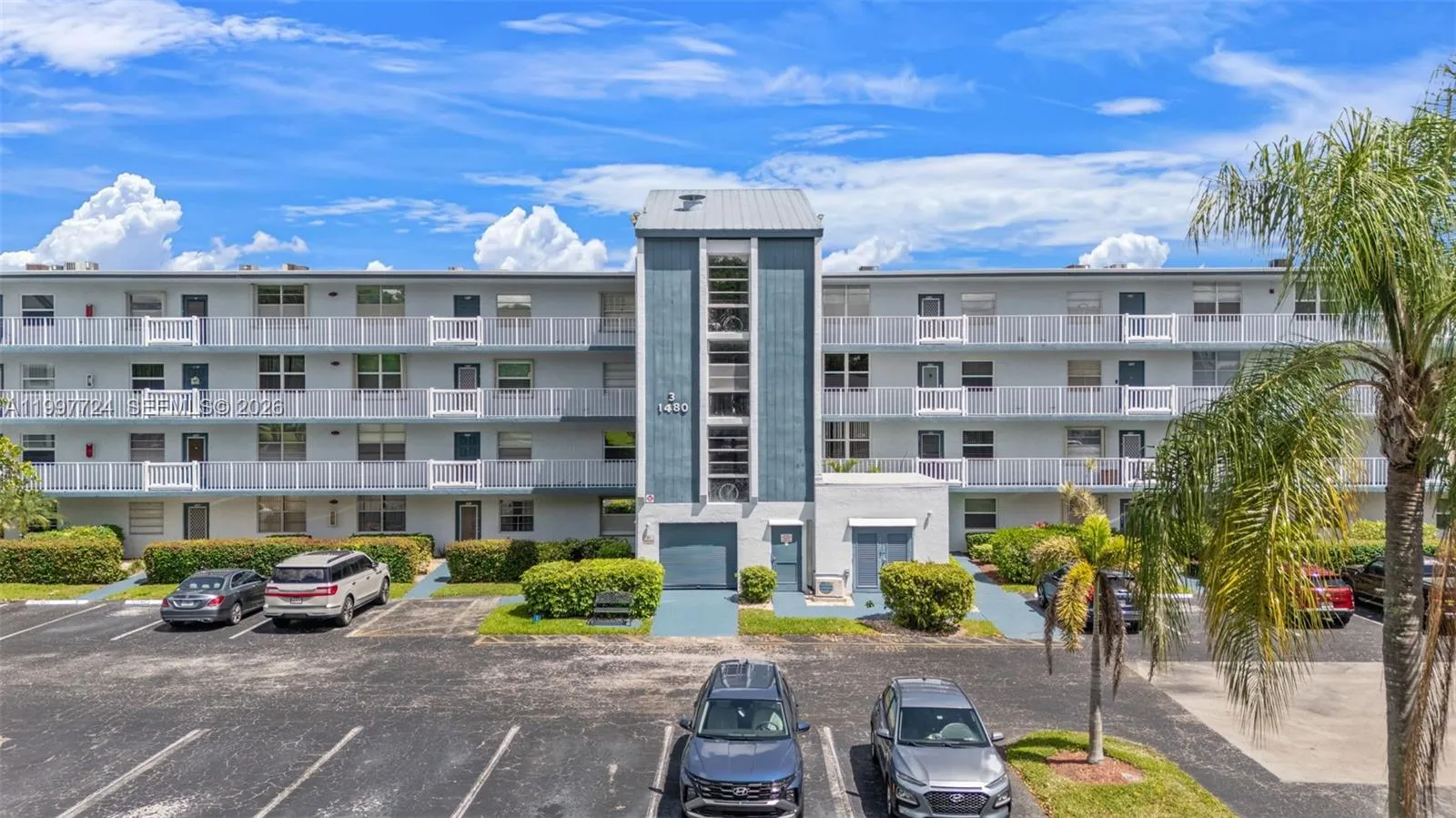 View details of listing 1480 NW 80th Avenue 304, Margate, FL 33063 Margate with MLS#