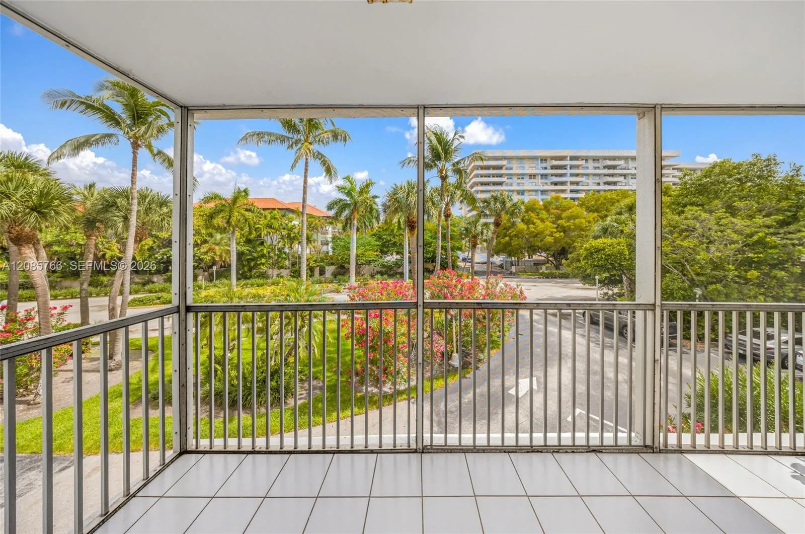 View details of listing 150 Ocean Lane Drive 2H, Key Biscayne, FL 33149 Key Biscayne with MLS# 