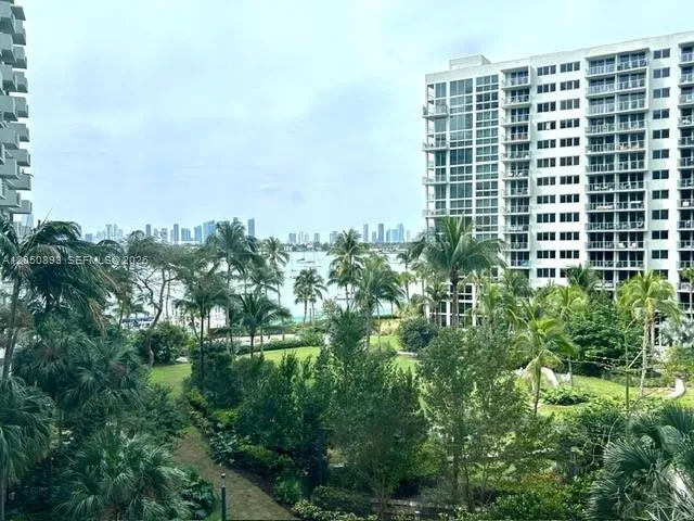 Listing  1500 Bay Road 558S, Miami Beach, FL 33139, Miami Beach, FL 33139