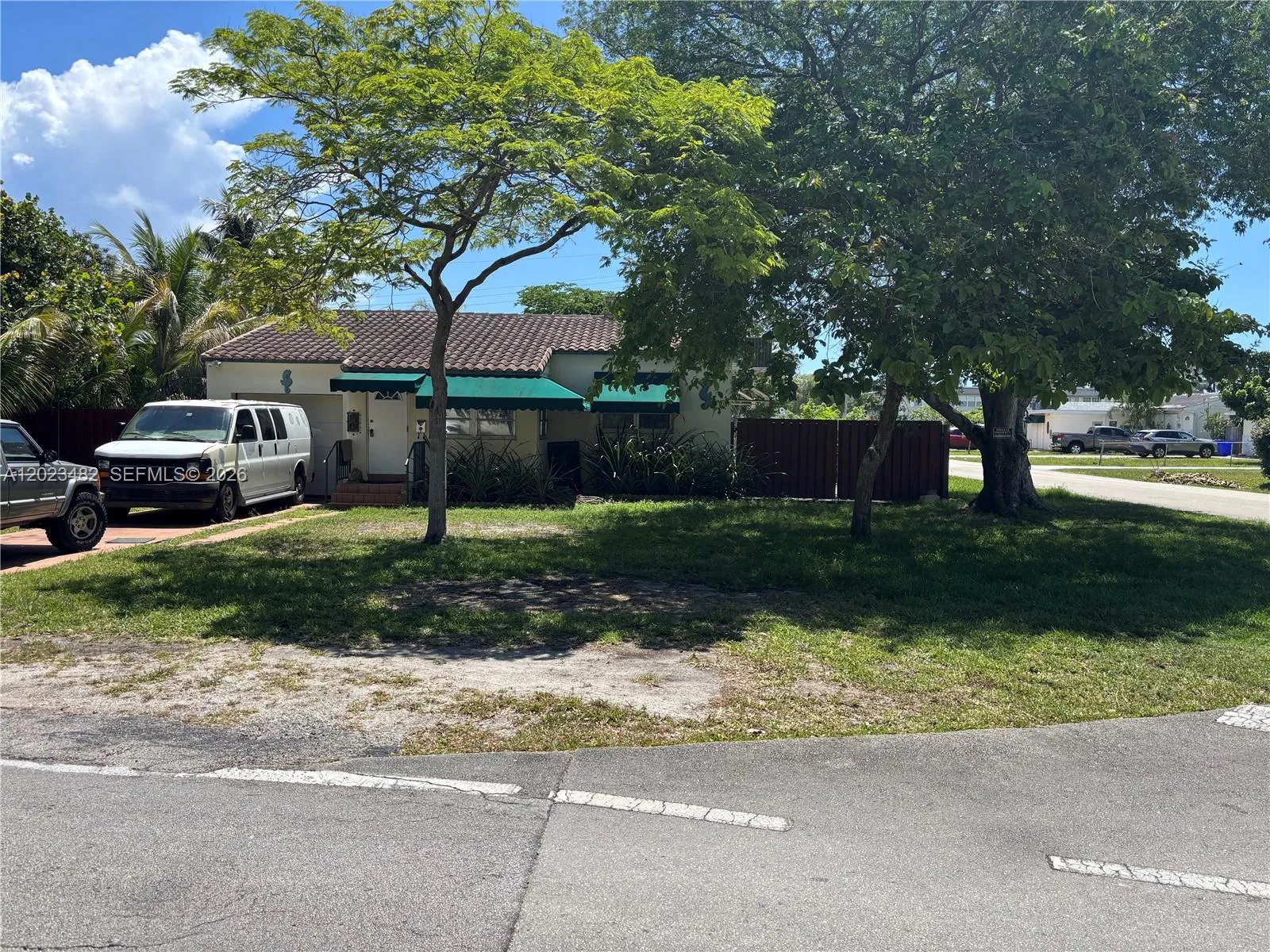 Listing  1501 N 16th Court, Hollywood, FL 33020, Hollywood, FL 33020