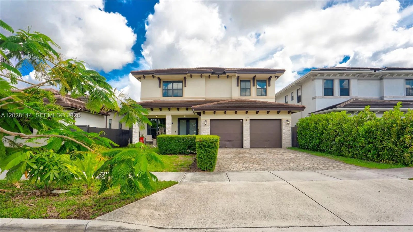 Listing  15079 SW 30th Street, Miami, FL 33185, Miami, FL 33185