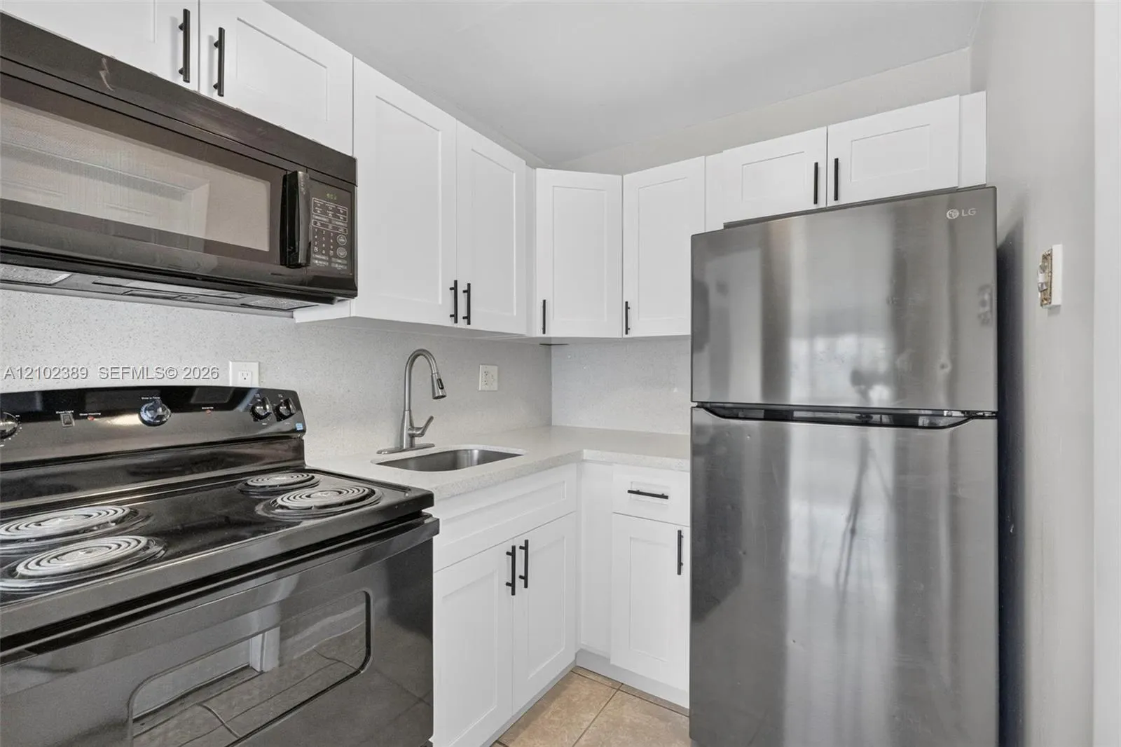 Listing  151 SE 6th Avenue 16, Pompano Beach, FL 33060, Pompano Beach, FL 33060