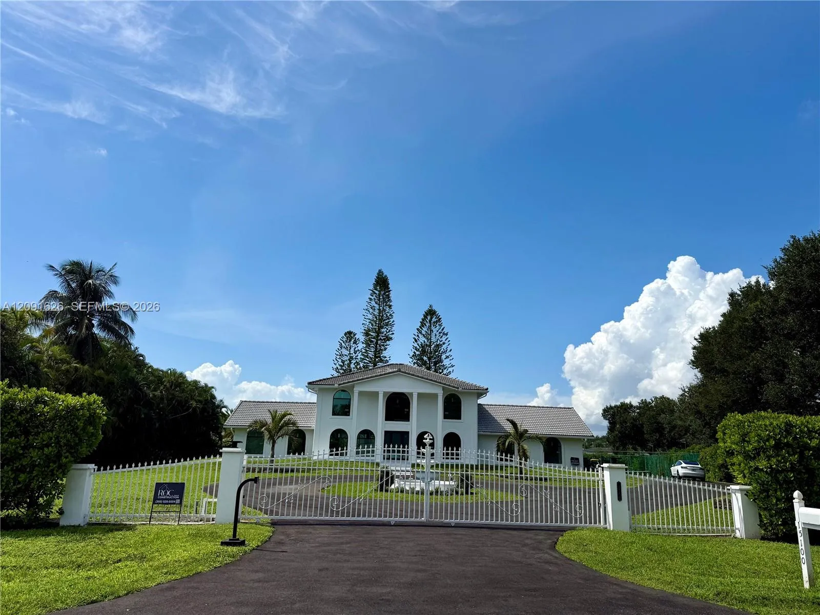 Listing  15100 S Saxon Circle, Southwest Ranches, FL 33331, Southwest Ranches, FL 33331