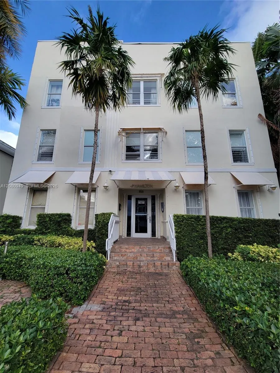 View details of listing 1521 Lenox Avenue 105, Miami Beach, FL 33139 Miami Beach with MLS#