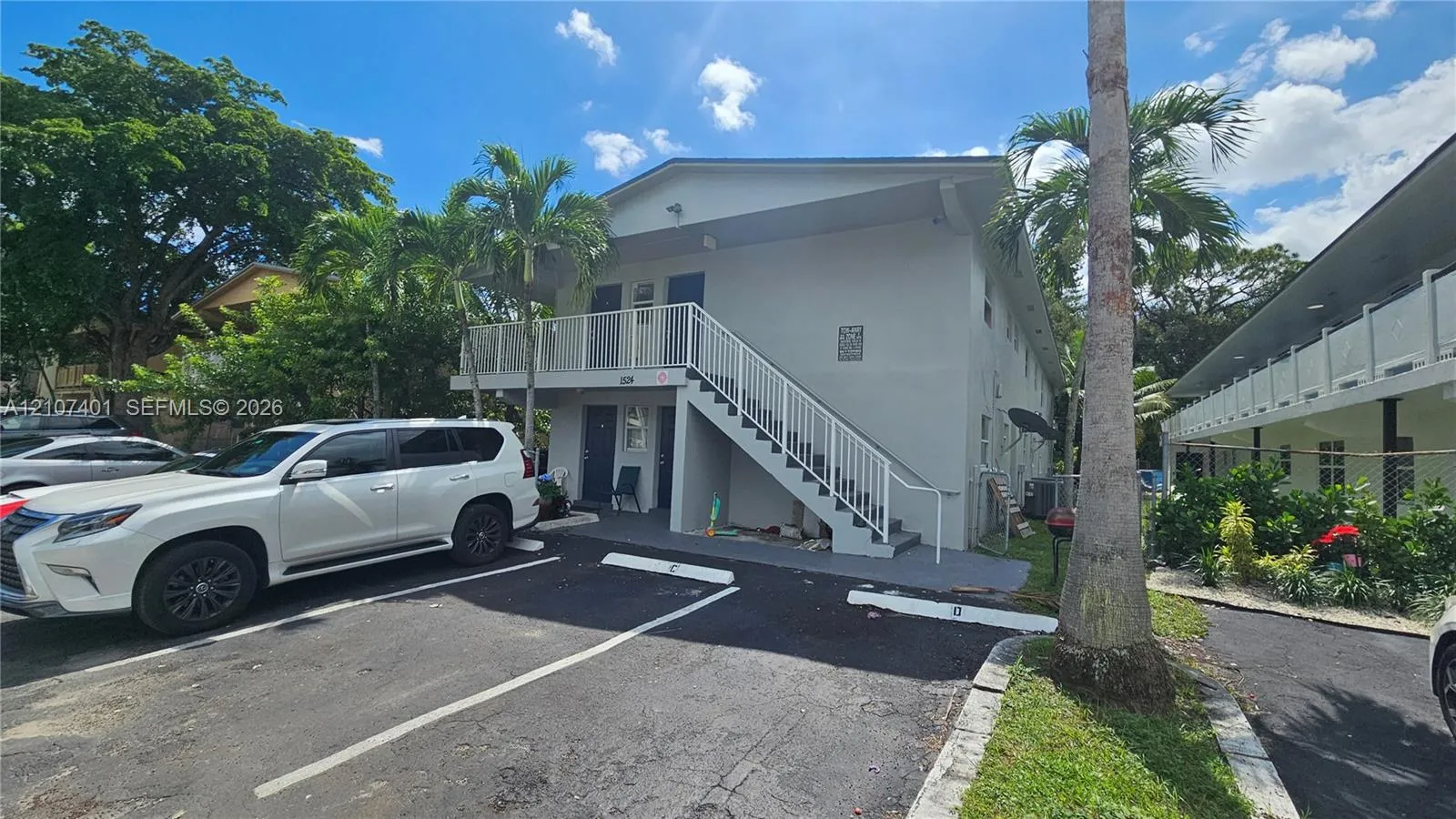 View details of listing 1524 SW 5th Place C, Fort Lauderdale, FL 33312 Fort Lauderdale with MLS#