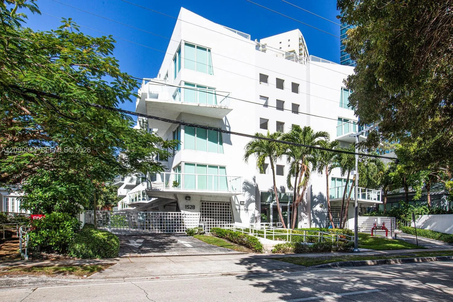 Listing  1528 Brickell Avenue 109, Miami, FL 33129, Miami, FL 33129