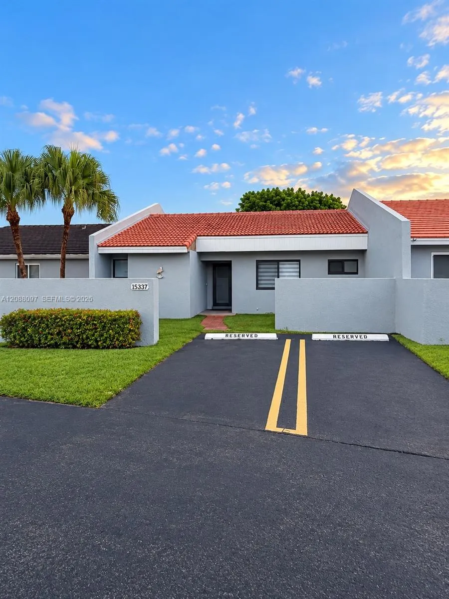 Listing  15337 SW 80th Lane, Miami, FL 33193, Miami, FL 33193