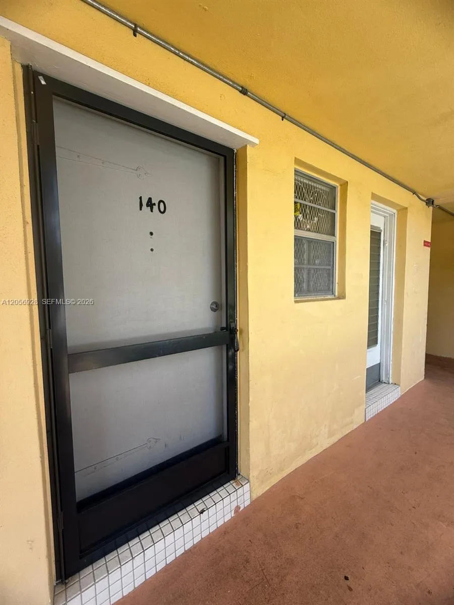 Listing  1540 NE 191st Street 140, Miami, FL 33179, Miami, FL 33179