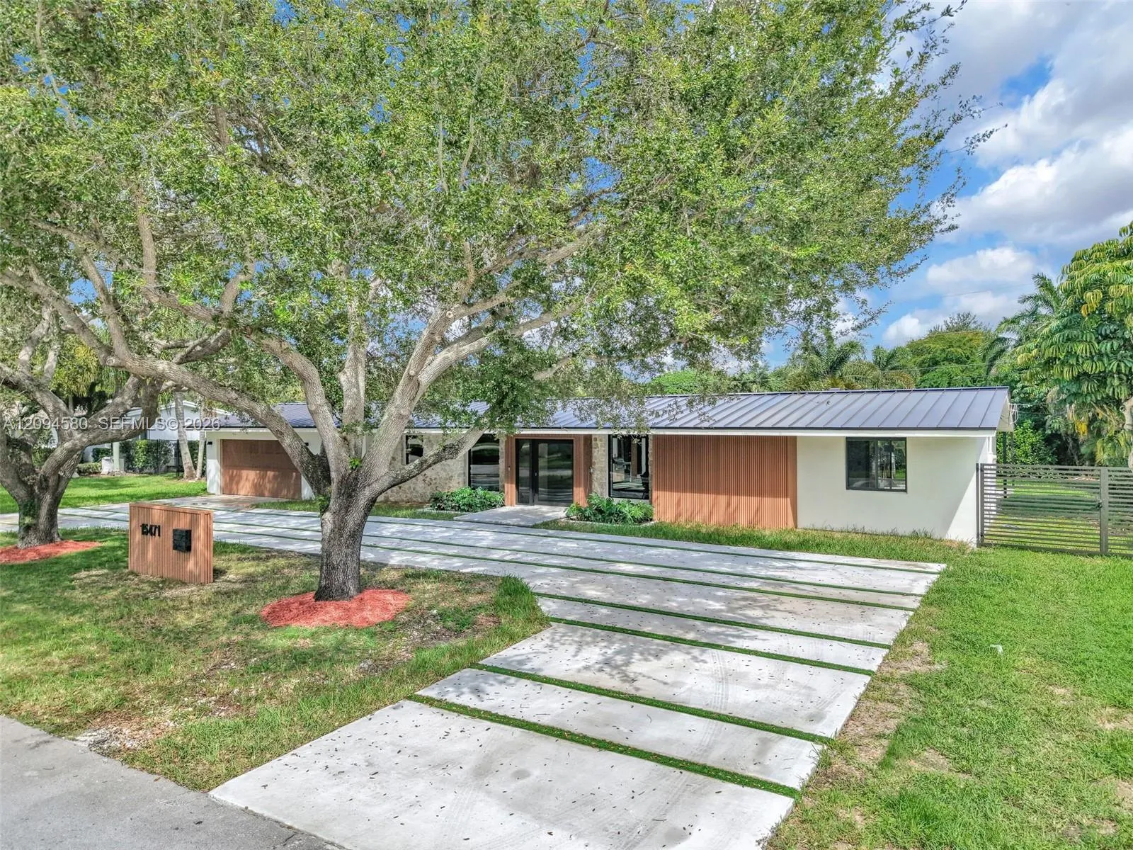 View details of listing 15471 SW 83rd Avenue, Palmetto Bay, FL 33157 Palmetto Bay with MLS# 
