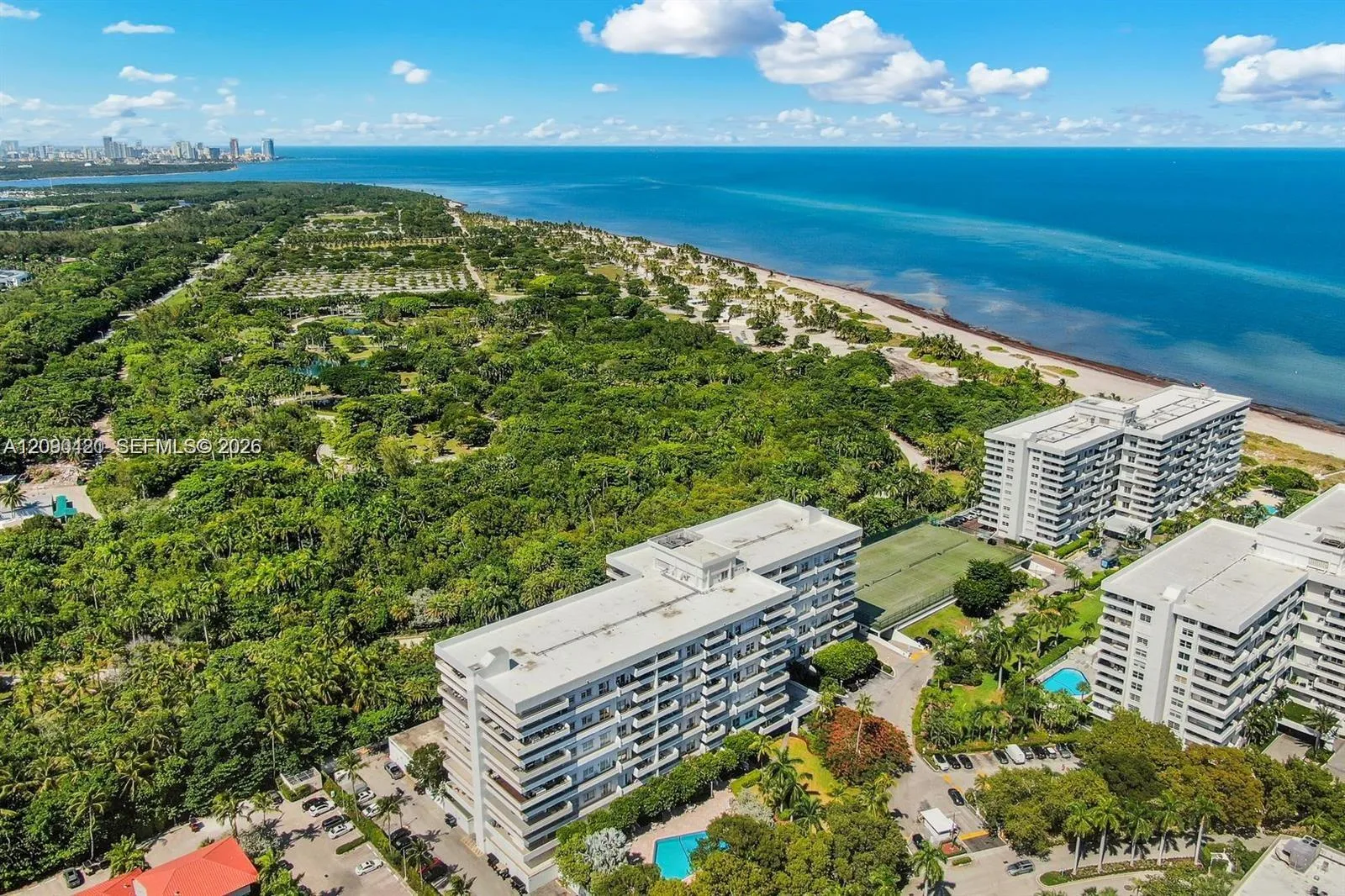View details of listing 155 Ocean Lane Drive 413, Key Biscayne, FL 33149 Key Biscayne with MLS#