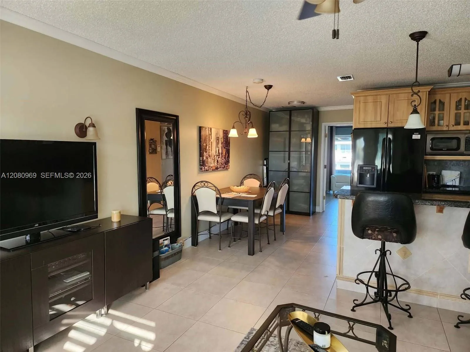 View details of listing 15600 NE 6th Avenue 27D, Miami, FL 33162 Miami with MLS#