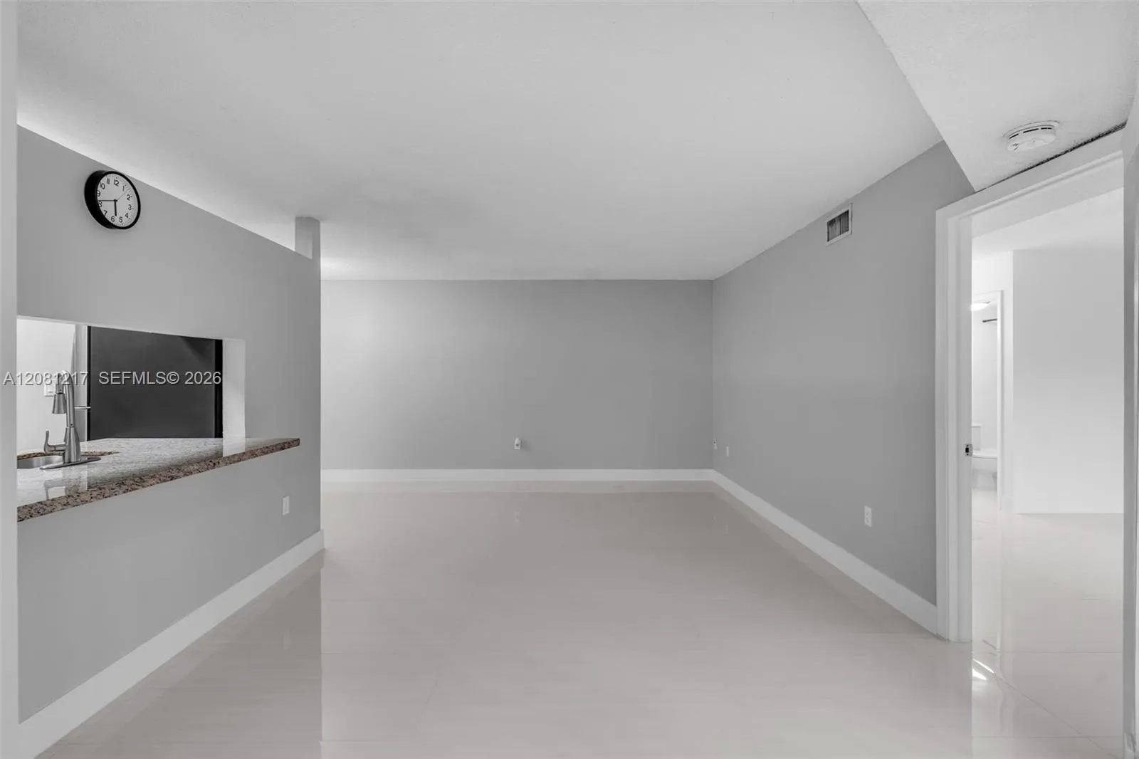 Listing  15665 SW 74th Cir Drive 5, Miami, FL 33193, Miami, FL 33193