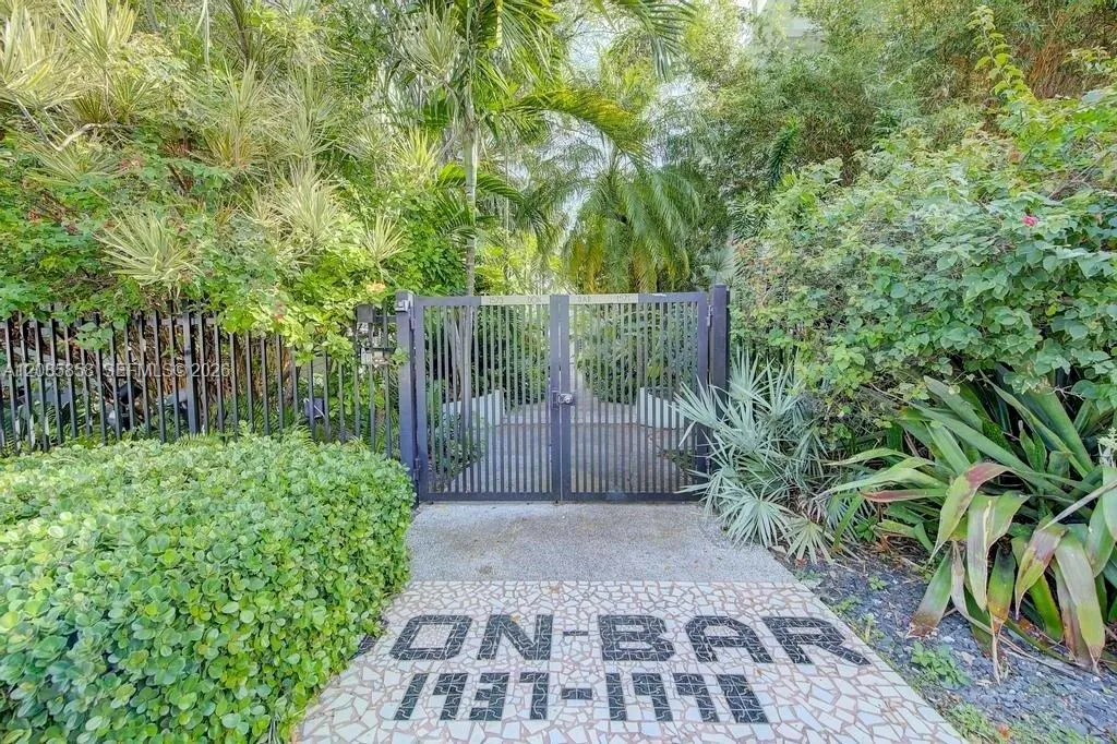 View details of listing 1573 Pennsylvania Avenue 5N, Miami Beach, FL 33139 Miami Beach with MLS# 