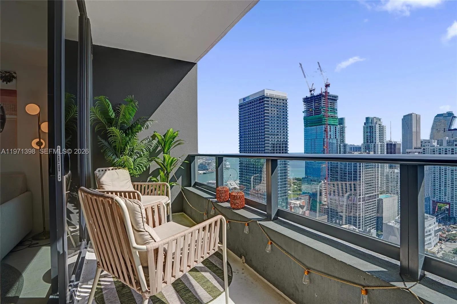 View details of listing 159 NE 6th Street 3214, Miami, FL 33132 Miami with MLS#