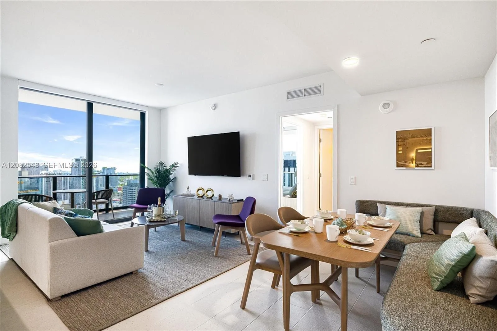 Listing  159 NE 6th Street 4305, Miami, FL 33132, Miami, FL 33132
