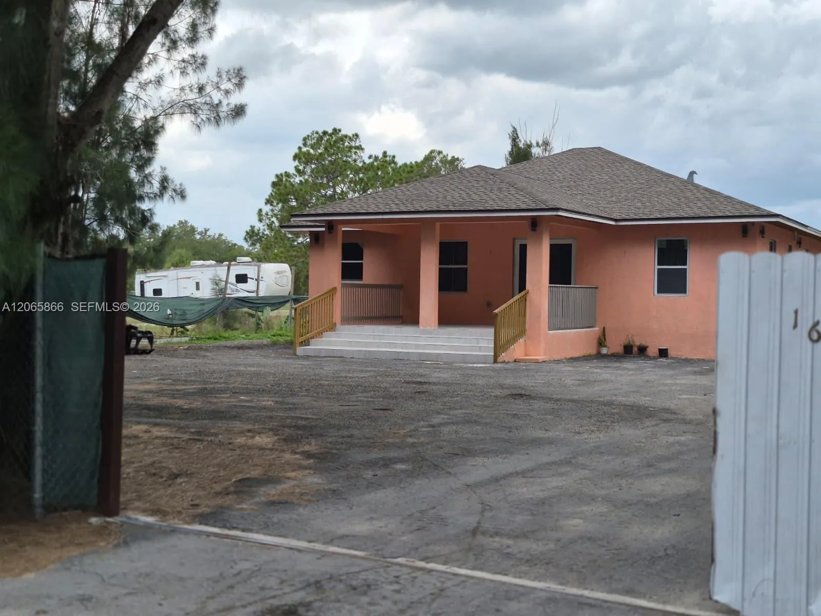 Listing  160 N Granja Street, Clewiston, FL 33440, Clewiston, FL 33440