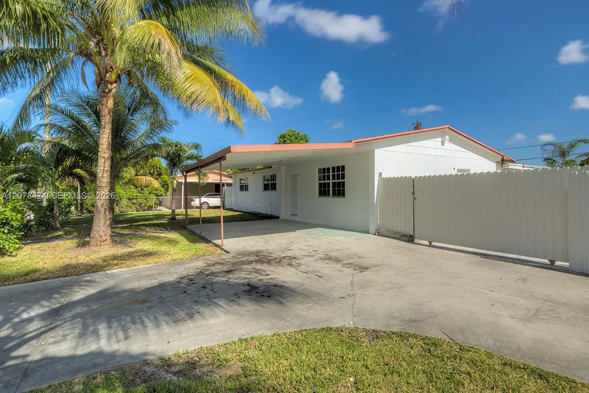 Listing  160 NW 199th Street 1, Miami Gardens, FL 33169, Miami Gardens, FL 33169