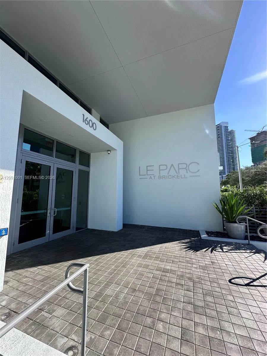 Listing  1600 SW 1st Avenue 605, Miami, FL 33129, Miami, FL 33129