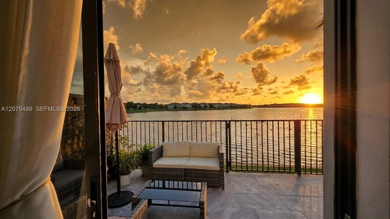 Listing  16017 NW 91st Court, Miami Lakes, FL 33018, Miami Lakes, FL 33018