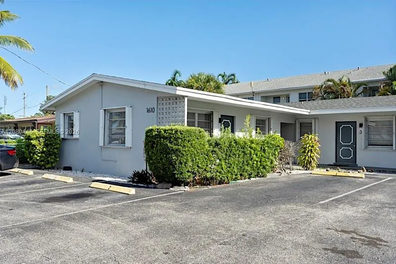 View details of listing 1610 Shirley Court 1, Lantana, FL 33462 Lantana with MLS#