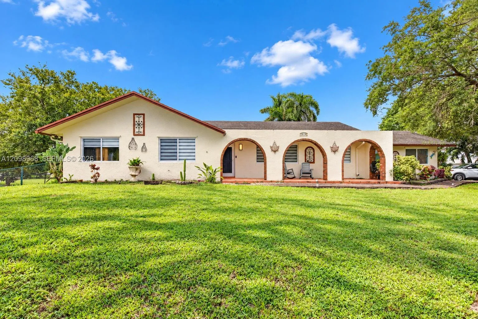 Listing  16110 Stirling Road, Southwest Ranches, FL 33331, Southwest Ranches, FL 33331