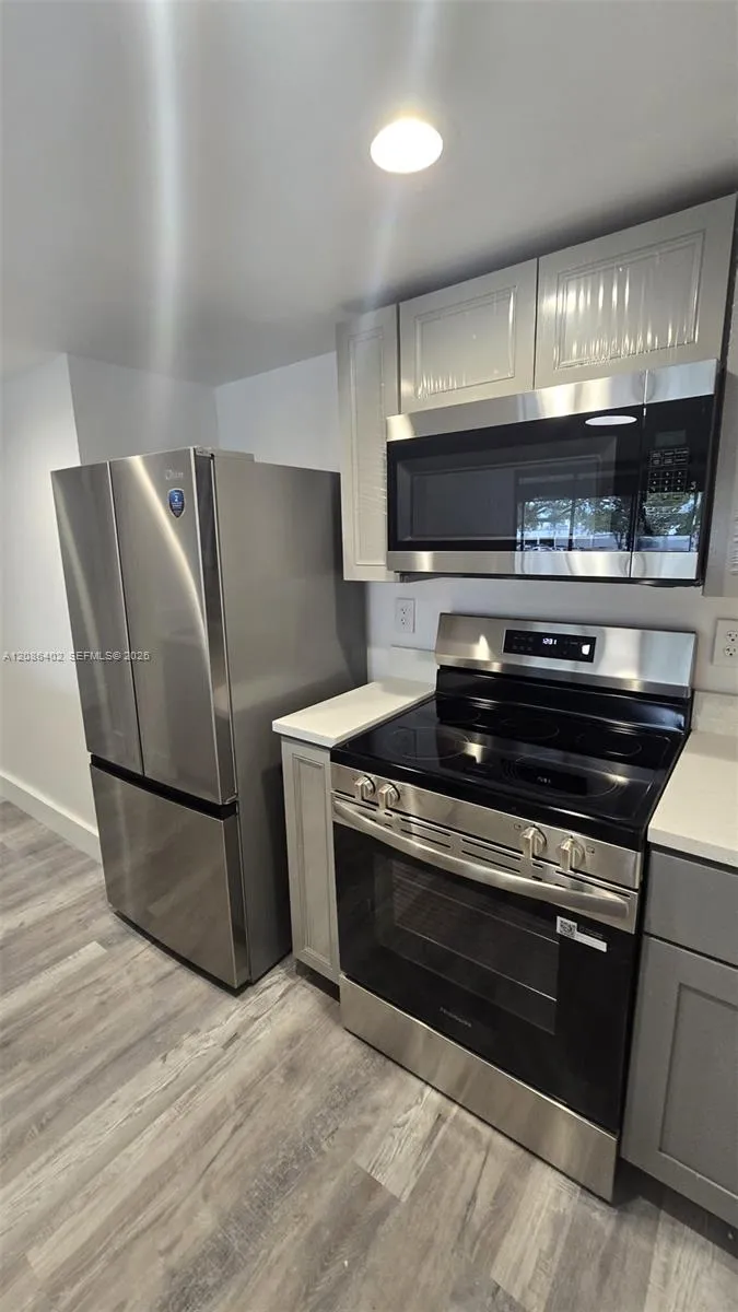 Listing  16220 NW 2nd Avenue 211, Miami, FL 33169, Miami, FL 33169