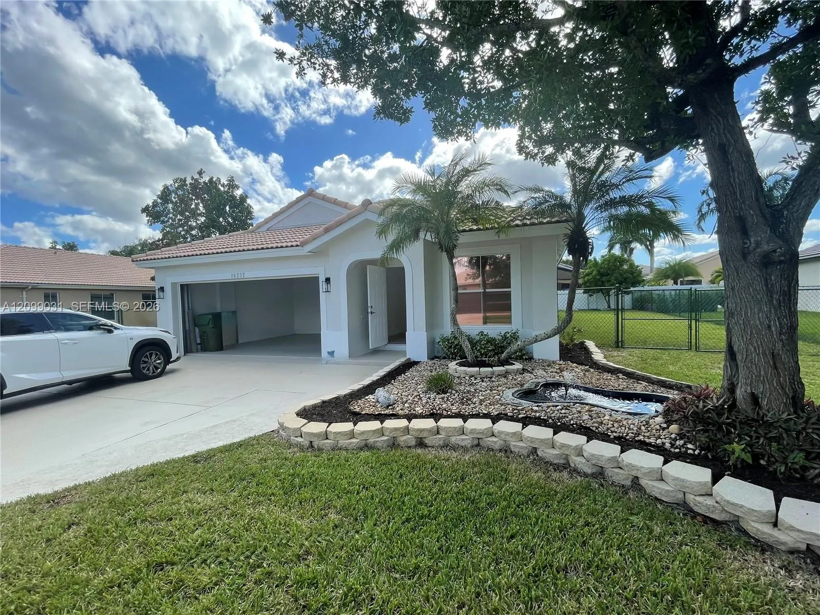 View details of listing 16232 SW 10th Street, Pembroke Pines, FL 33027 Pembroke Pines with MLS#