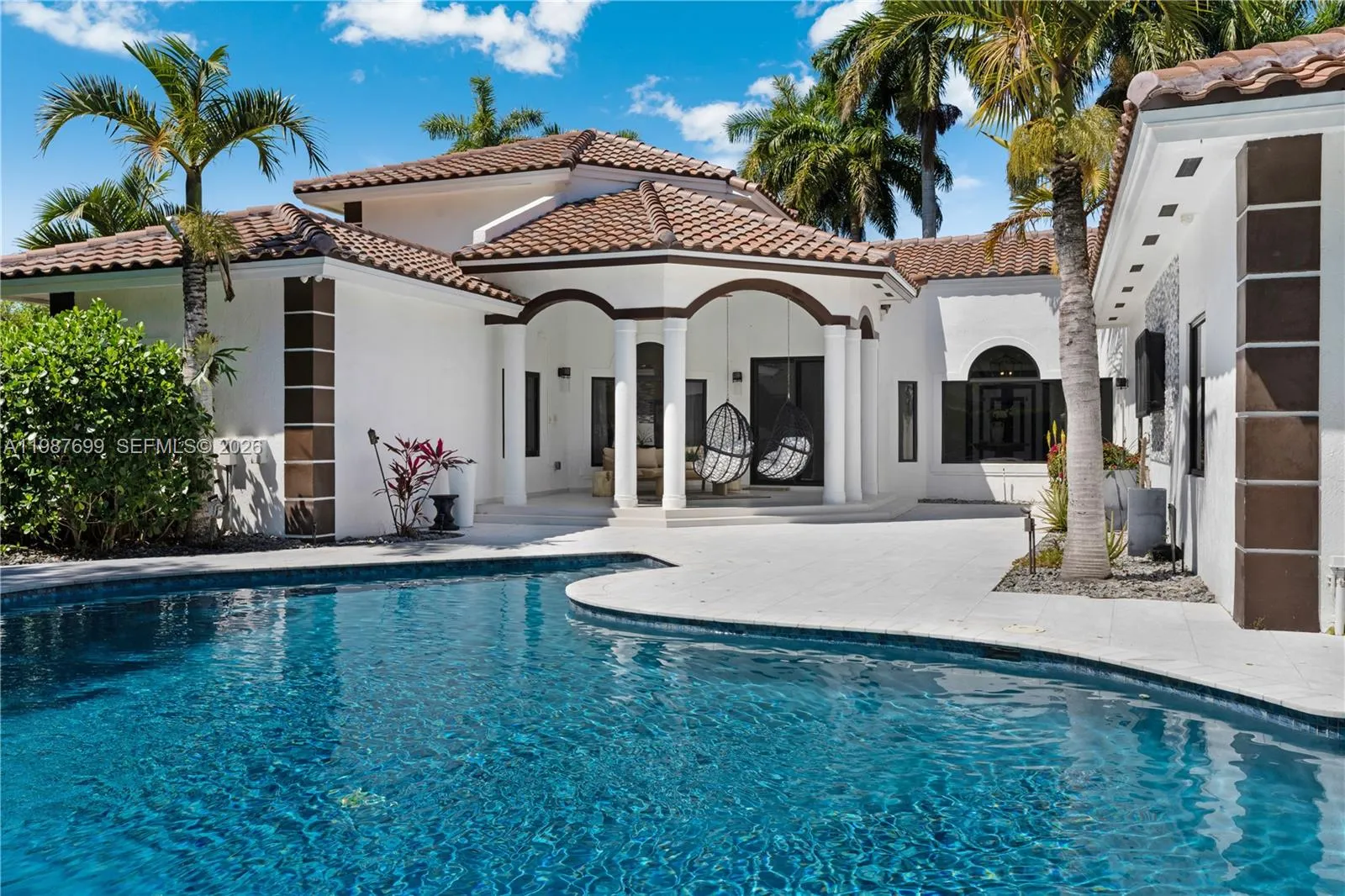 Listing  16255 SW 82nd Avenue, Palmetto Bay, FL 33157, Palmetto Bay, FL 33157