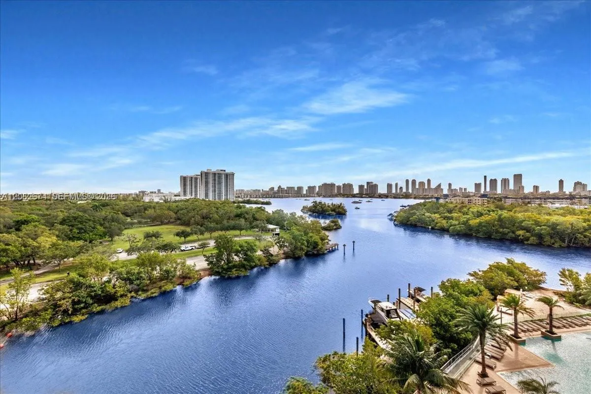 Listing  16385 Biscayne 804, North Miami Beach, FL 33160, North Miami Beach, FL 33160