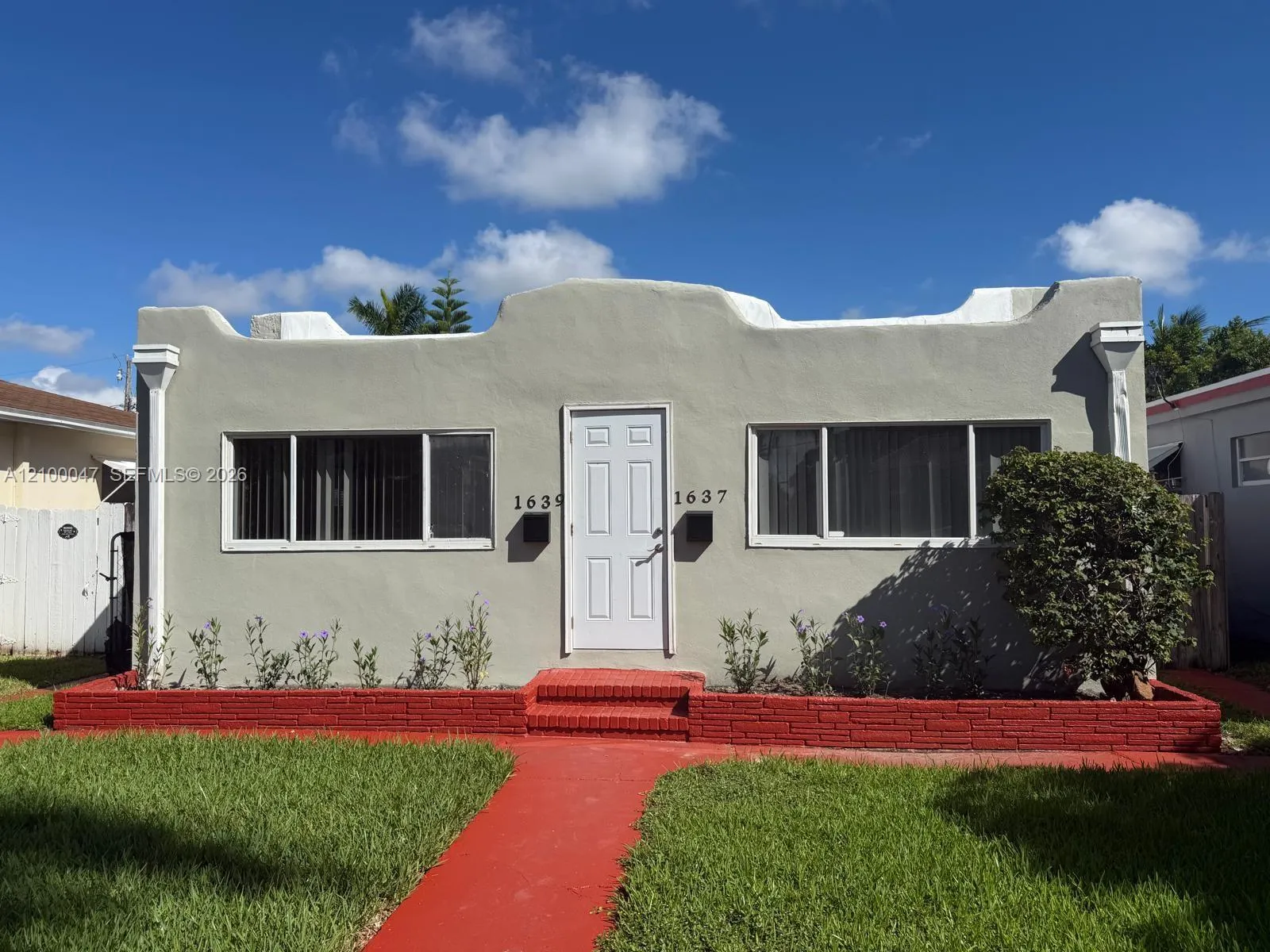 View details of listing 1639 Mayo Street 1639, Hollywood, FL 33020 Hollywood with MLS# 