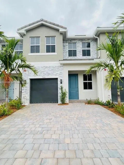View details of listing 164 SW 171st Lane 164, Pembroke Pines, FL 33027 Pembroke Pines with MLS#