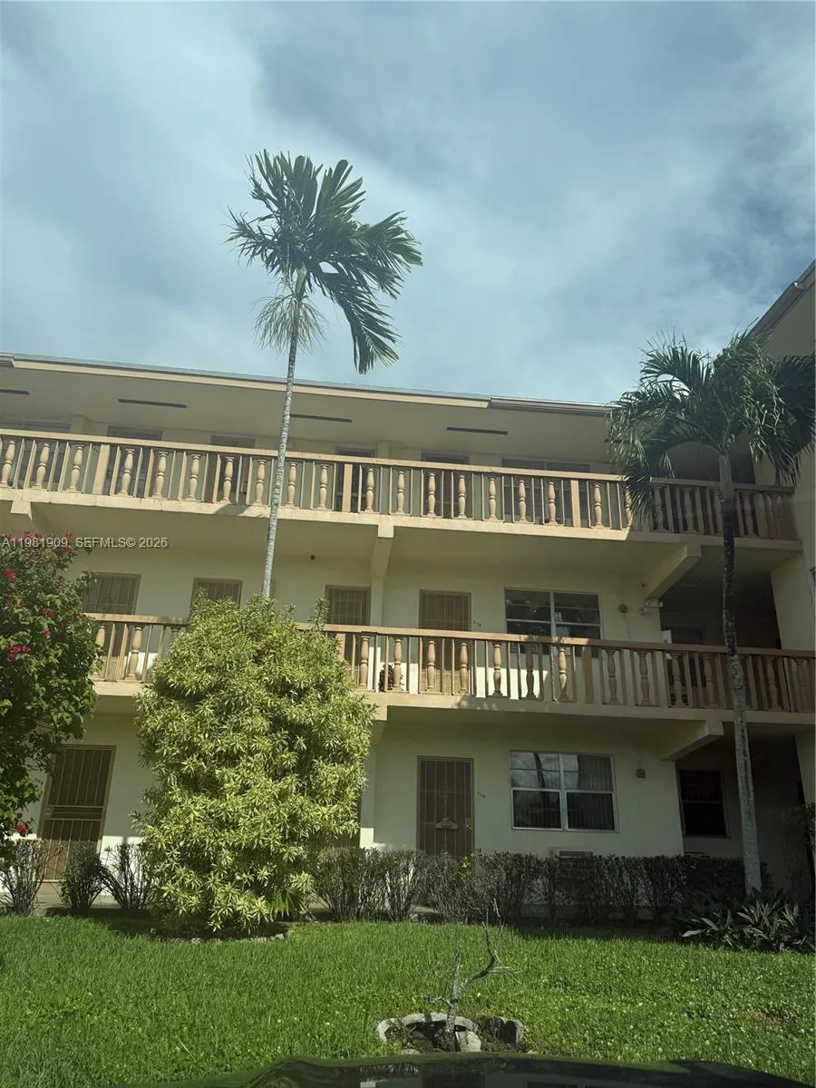 View details of listing 16701 NE 13th Avenue 214, North Miami Beach, FL 33162 North Miami Beach with MLS#