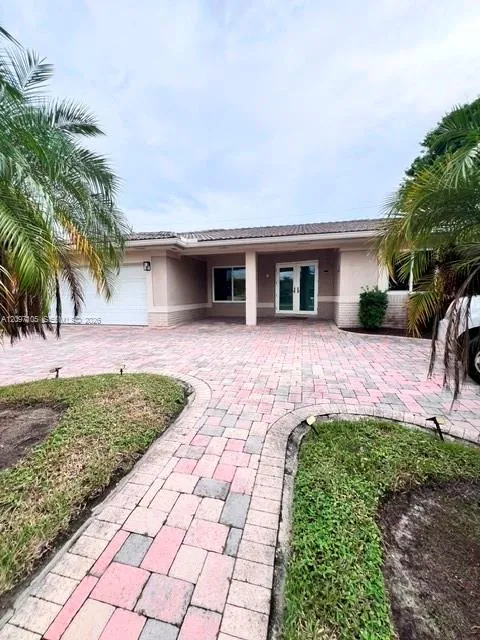 Listing  16764 Golfview Drive, Weston, FL 33326, Weston, FL 33326