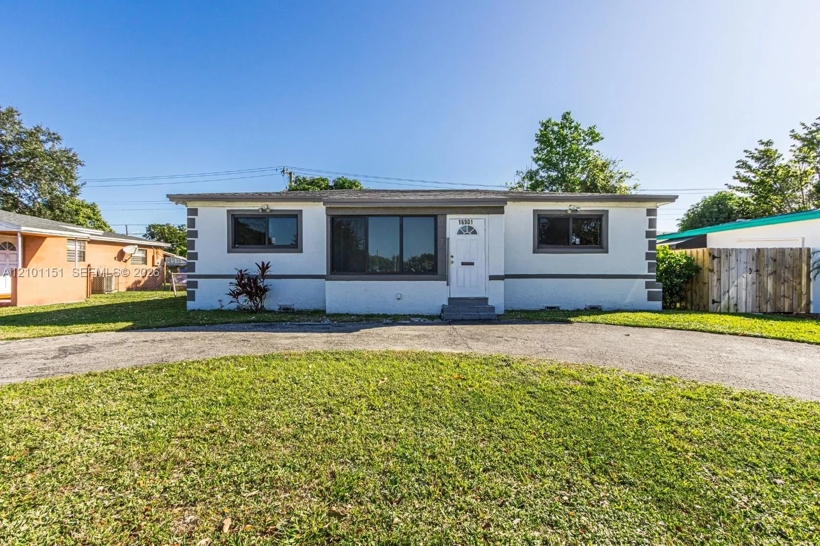 Listing  16901 NE 6th Avenue, North Miami Beach, FL 33162, North Miami Beach, FL 33162