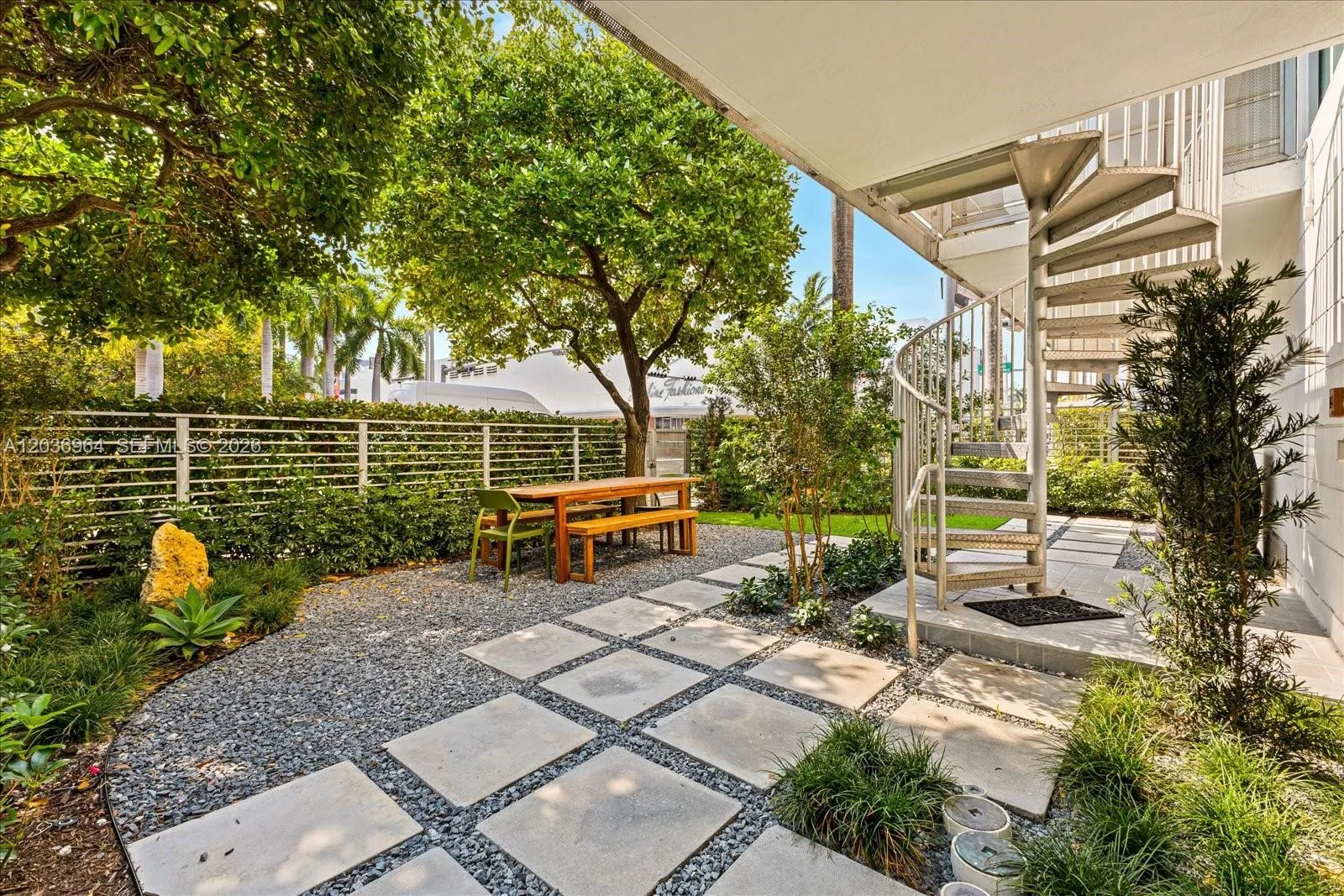 Listing  1700 Meridian Avenue 203, Miami Beach, FL 33139, Miami Beach, FL 33139