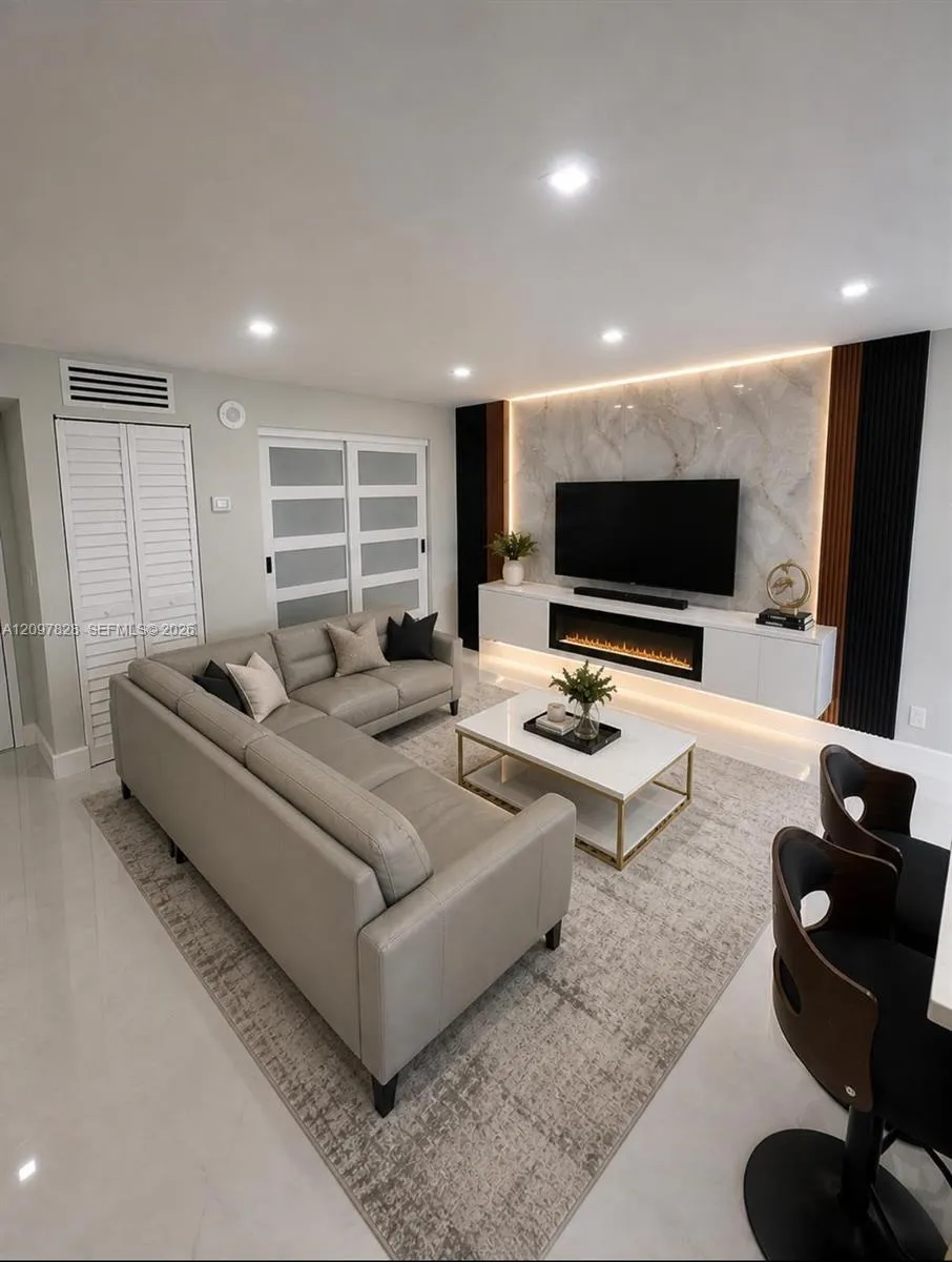 View details of listing 17021 N Bay Road 814, Sunny Isles Beach, FL 33160 Sunny Isles Beach with MLS# 