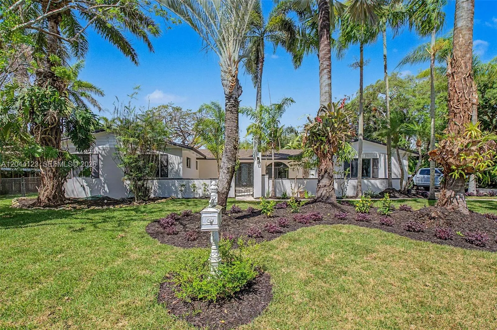 Listing  17050 SW 83rd Avenue, Palmetto Bay, FL 33157, Palmetto Bay, FL 33157