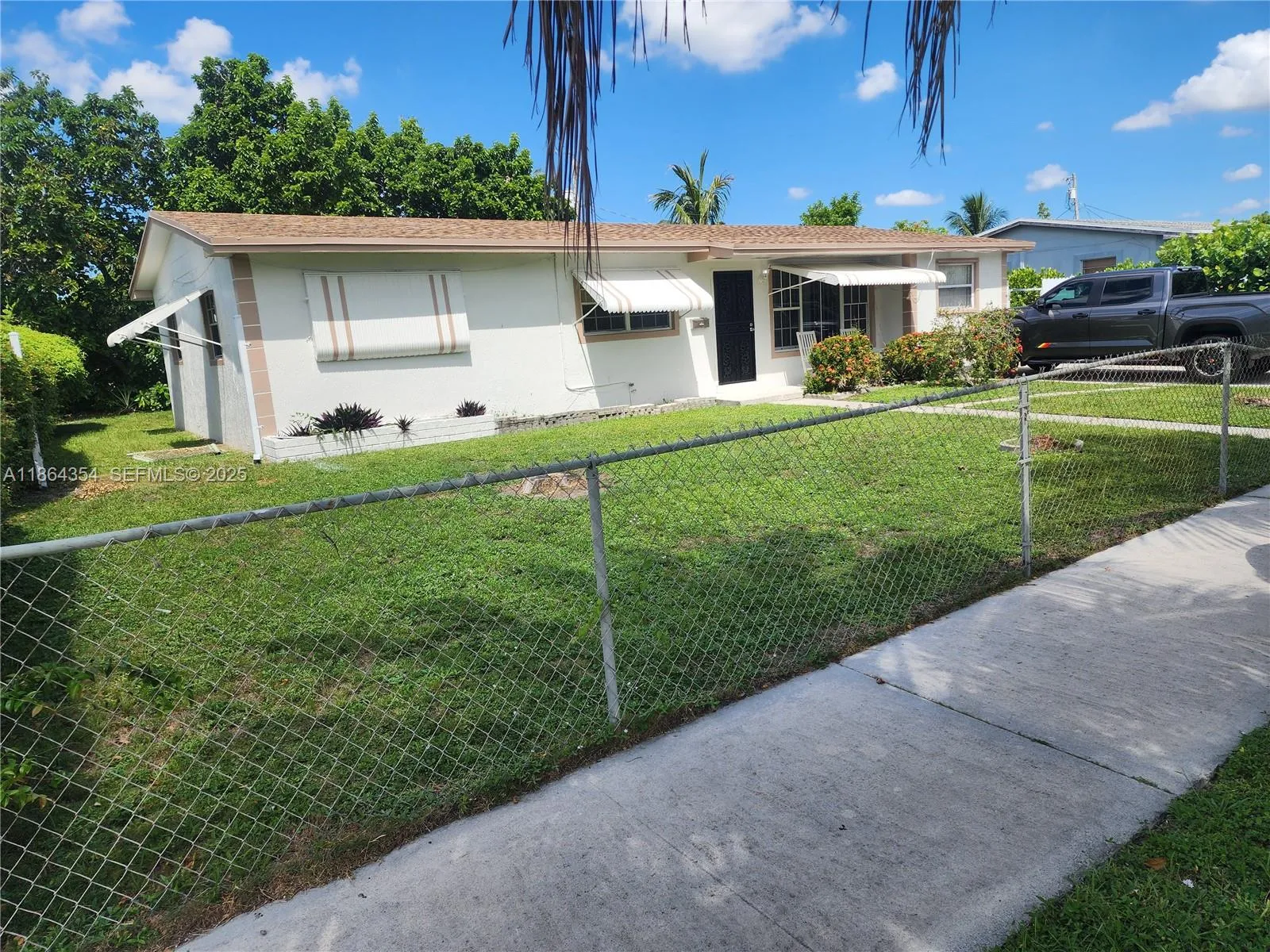 View details of listing 17200 NW 11th Avenue, Miami Gardens, FL 33169 Miami Gardens with MLS#