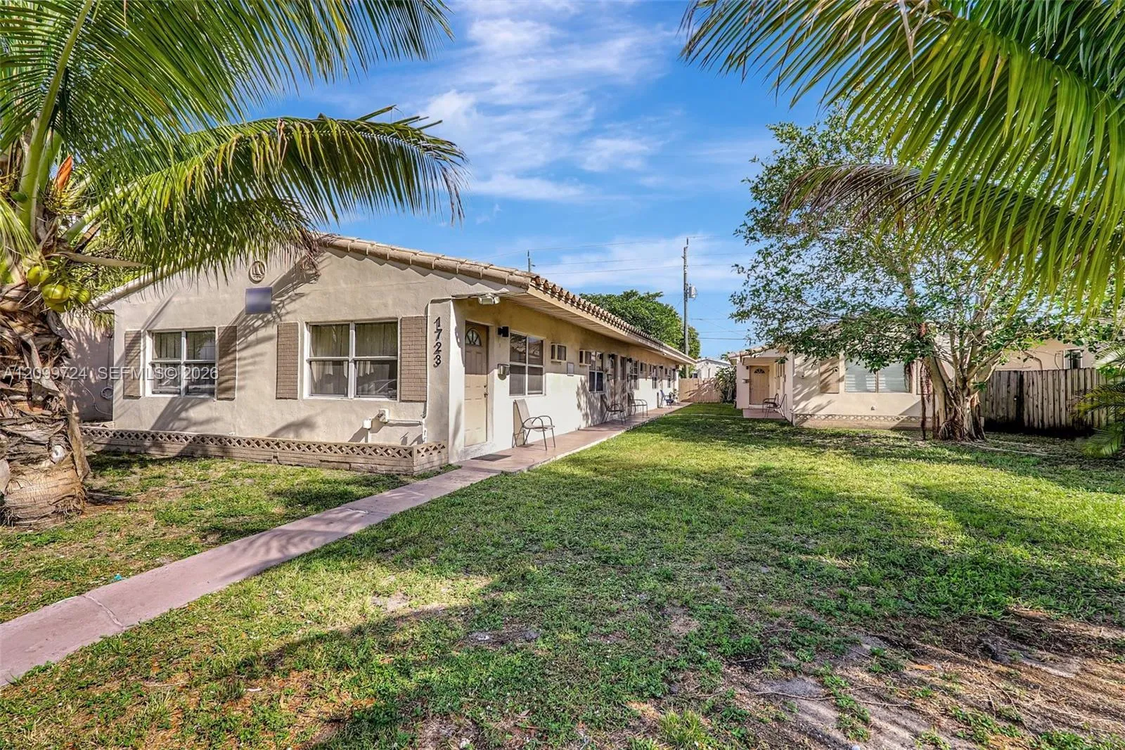 View details of listing 1723 Liberty Street 8, Hollywood, FL 33020 Hollywood with MLS# 