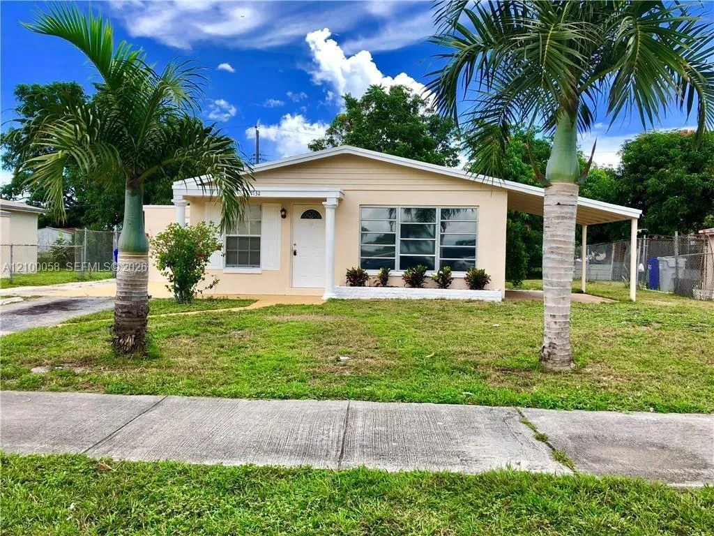 View details of listing 1732 NW 6th Terrace, Pompano Beach, FL 33060 Pompano Beach with MLS# 