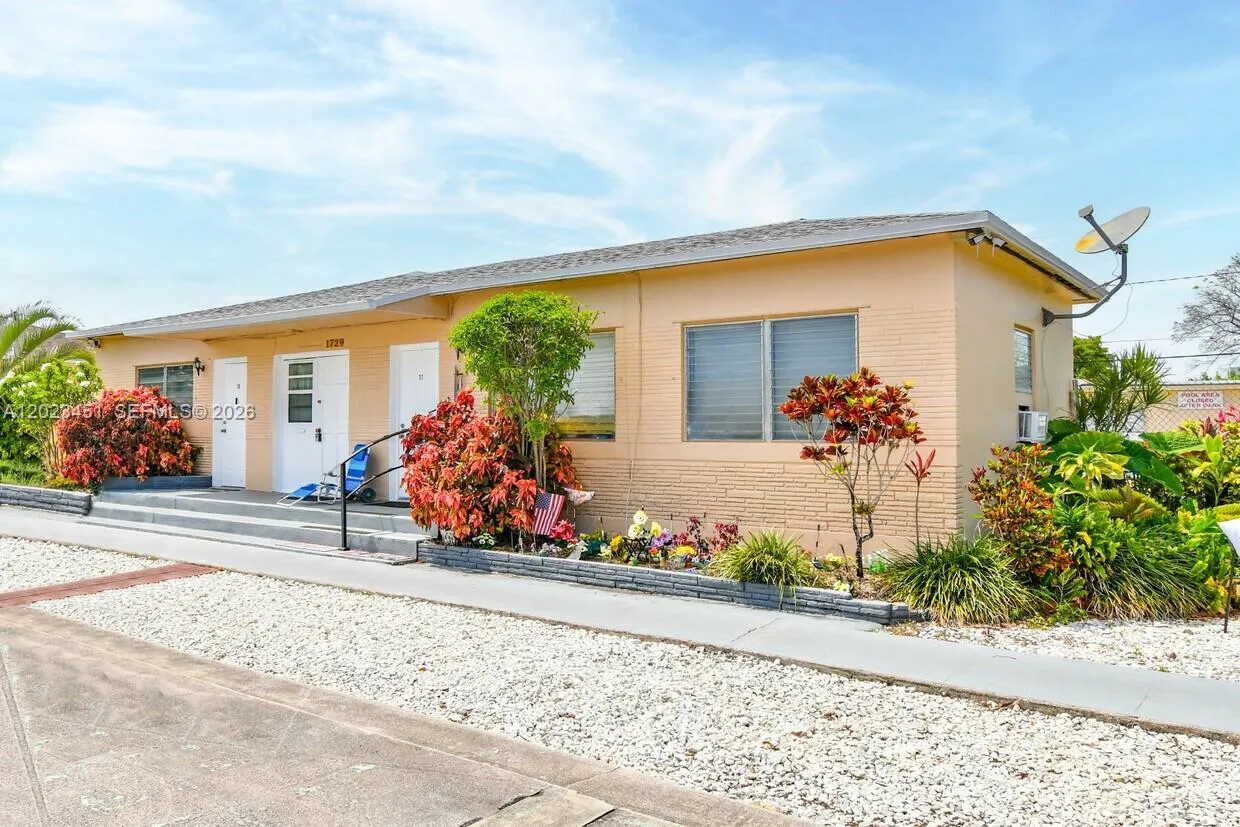 Listing  1741-1743 Moffett Street, Hollywood, FL 33020, Hollywood, FL 33020