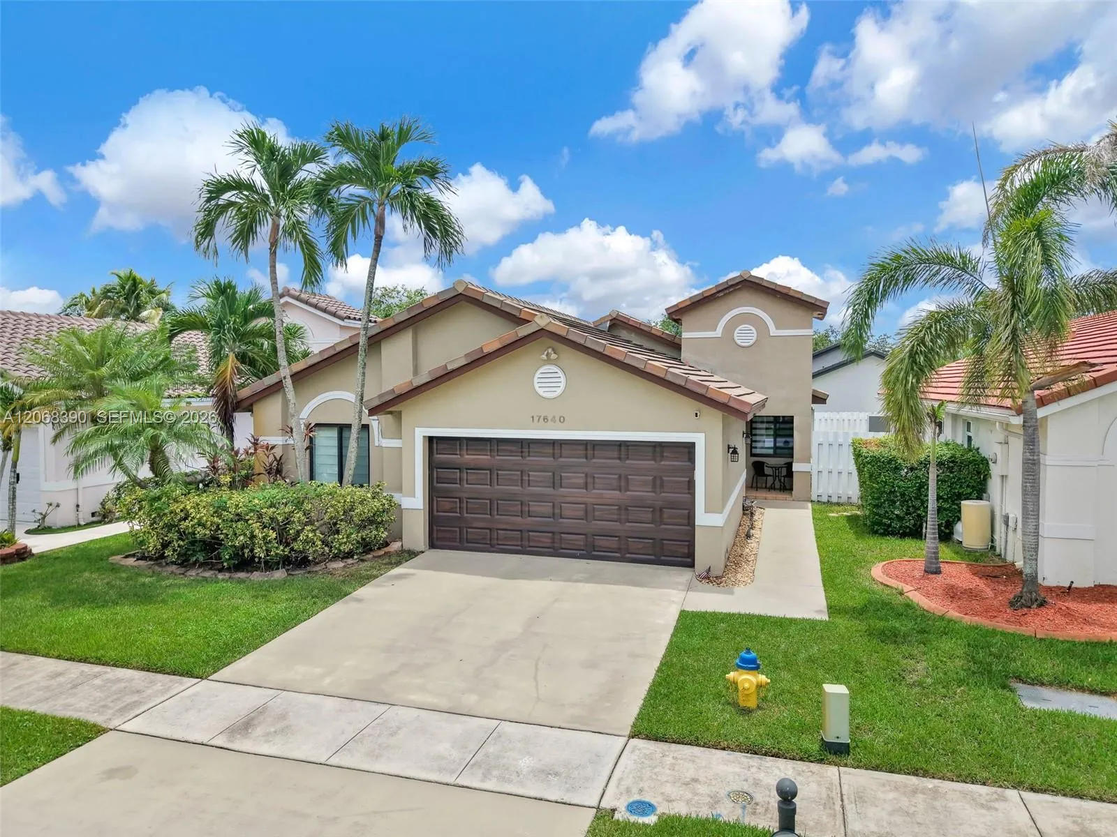 View details of listing 17640 SW 4th Court, Pembroke Pines, FL 33029 Pembroke Pines with MLS# 