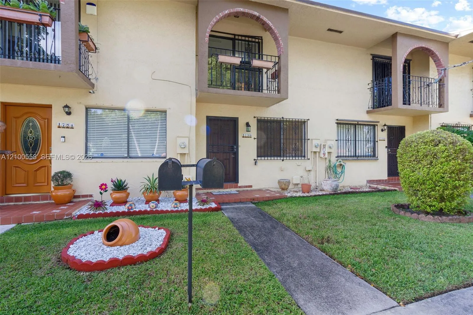 View details of listing 1786 W 42nd Street 1786, Hialeah, FL 33012 Hialeah with MLS# 