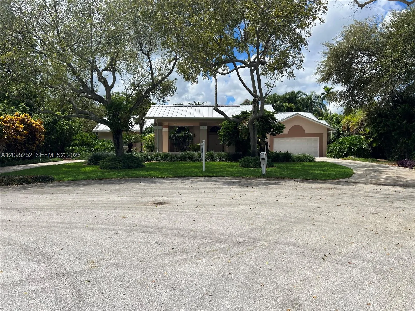 View details of listing 18032 SW 82nd Court, Palmetto Bay, FL 33157 Palmetto Bay with MLS# 