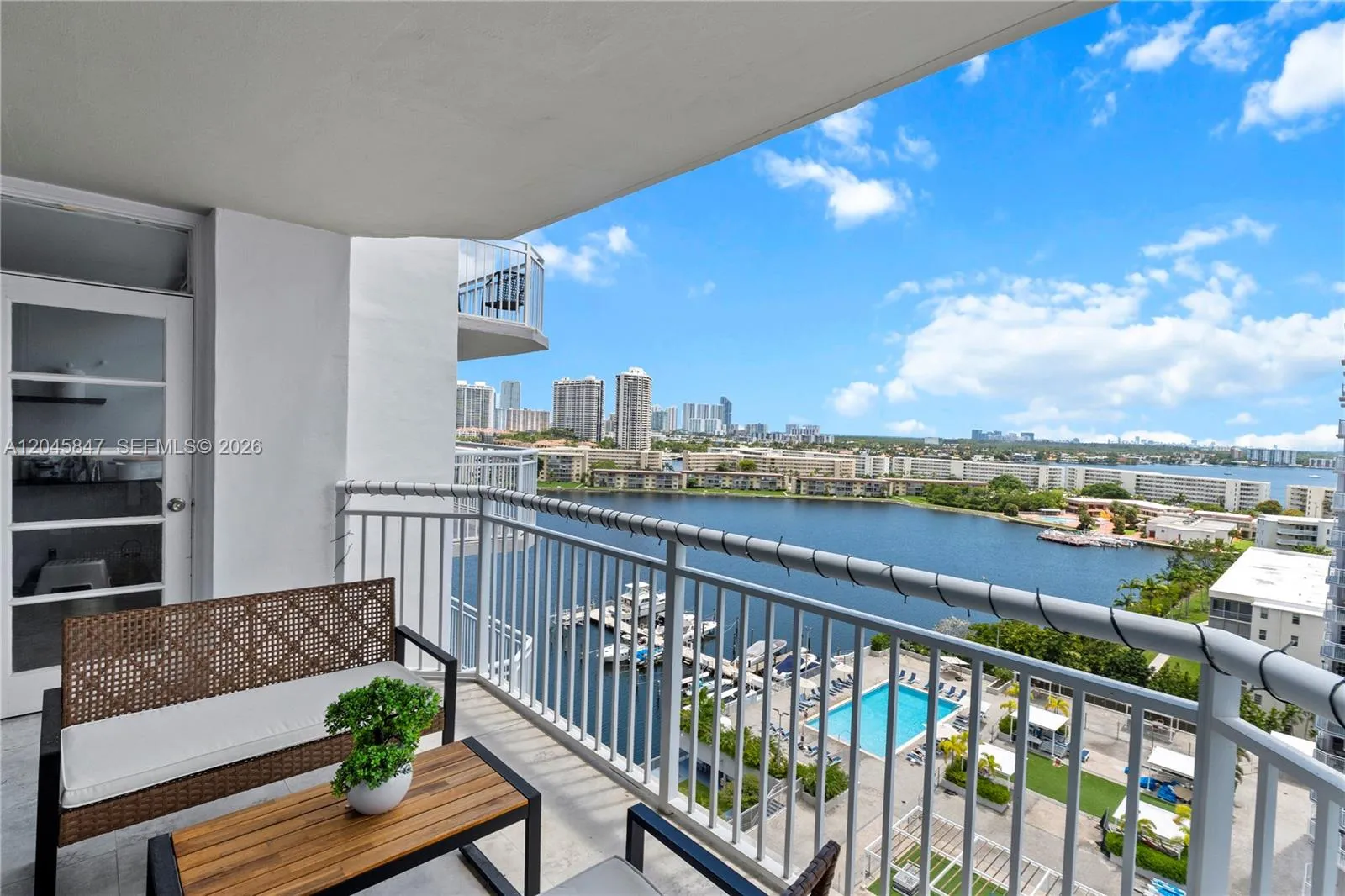 View details of listing 18071 Biscayne Boulevard 1404, Aventura, FL 33160 Aventura with MLS# 