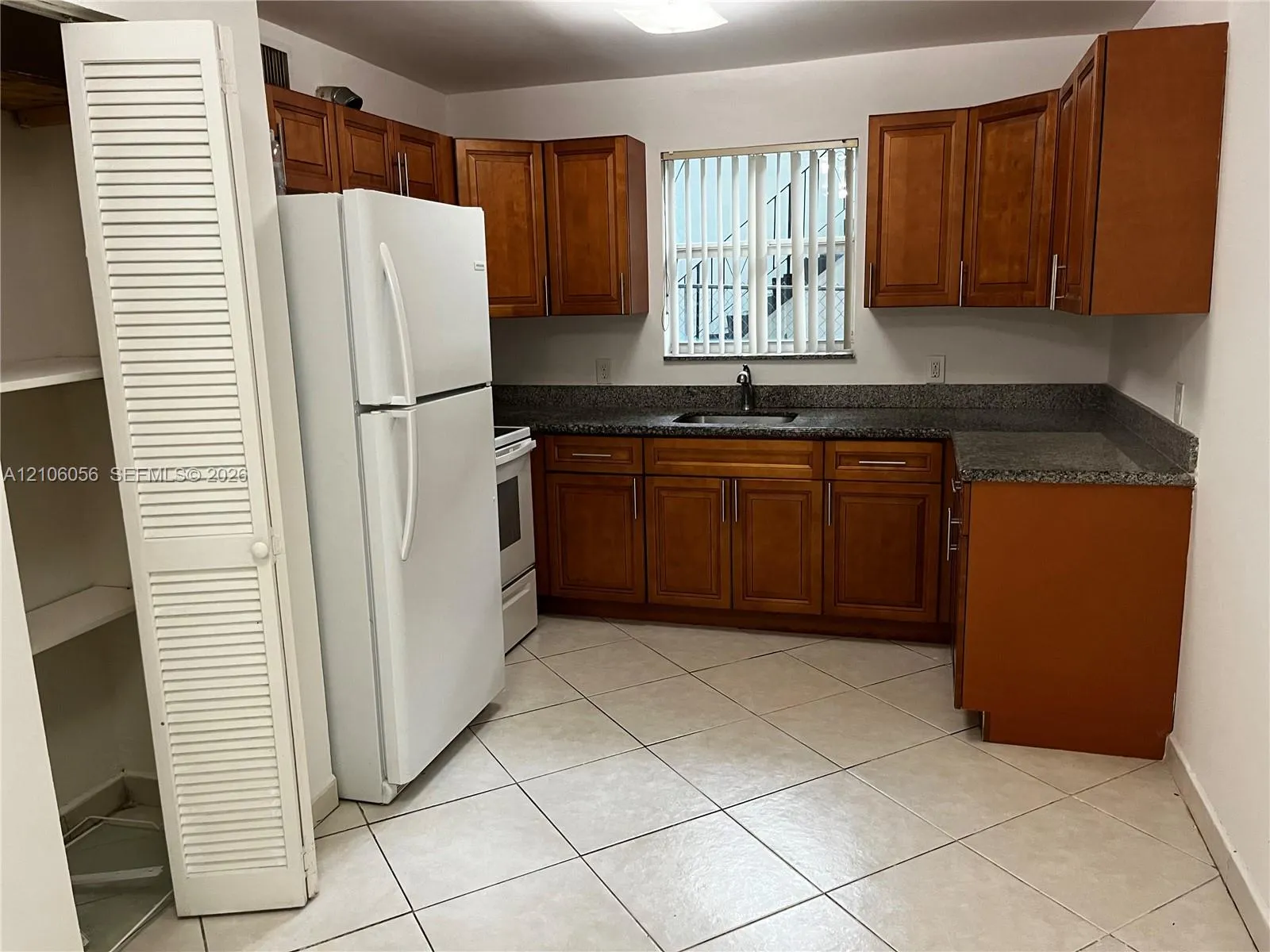 View details of listing 181 NW 47th Avenue 6, Miami, FL 33126 Miami with MLS#