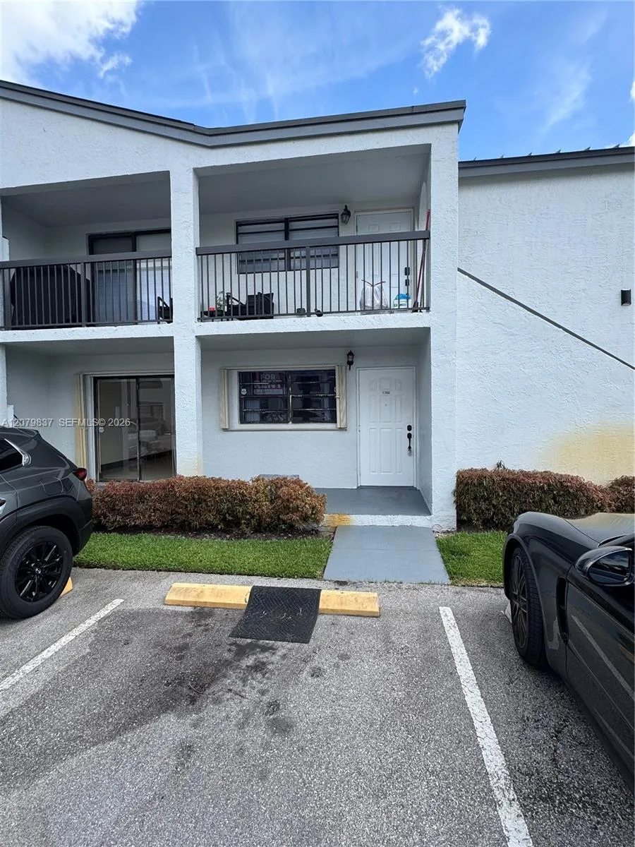 Listing  18224 Mediterranean Boulevard 2-17, Miami, FL 33015, Miami, FL 33015