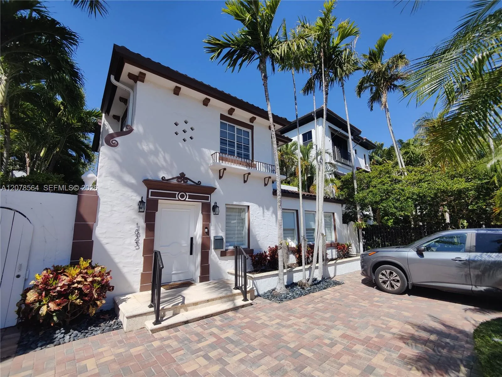View details of listing 1823 S Bayshore Lane, Miami, FL 33133 Miami with MLS#